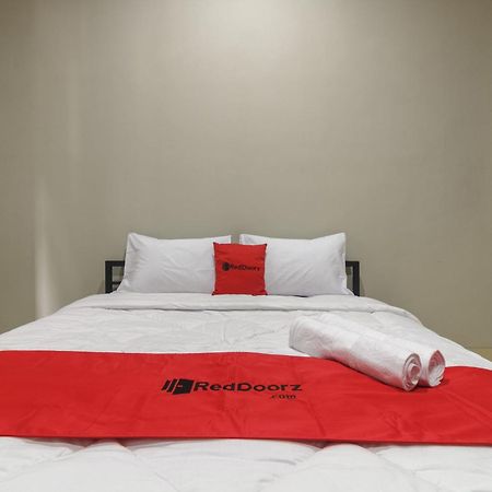Reddoorz Near Puri Indah Mall Cakarta Dış mekan fotoğraf